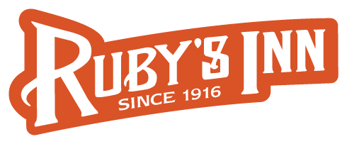 Logo de Ruby’s Inn mostrado como sponsor relacionado con experiencias Work and Travel en Estados Unidos con Forever Experience.